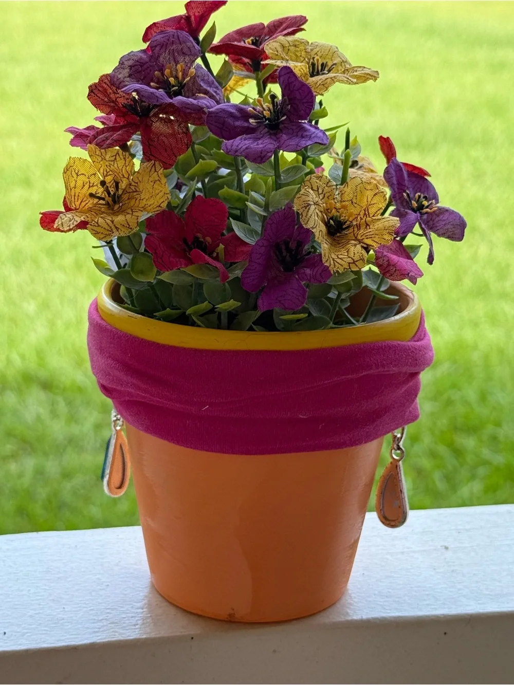 Whimsical Hand-Painted Flower‎ Pot Lady Planter w/Bandana & Earrings